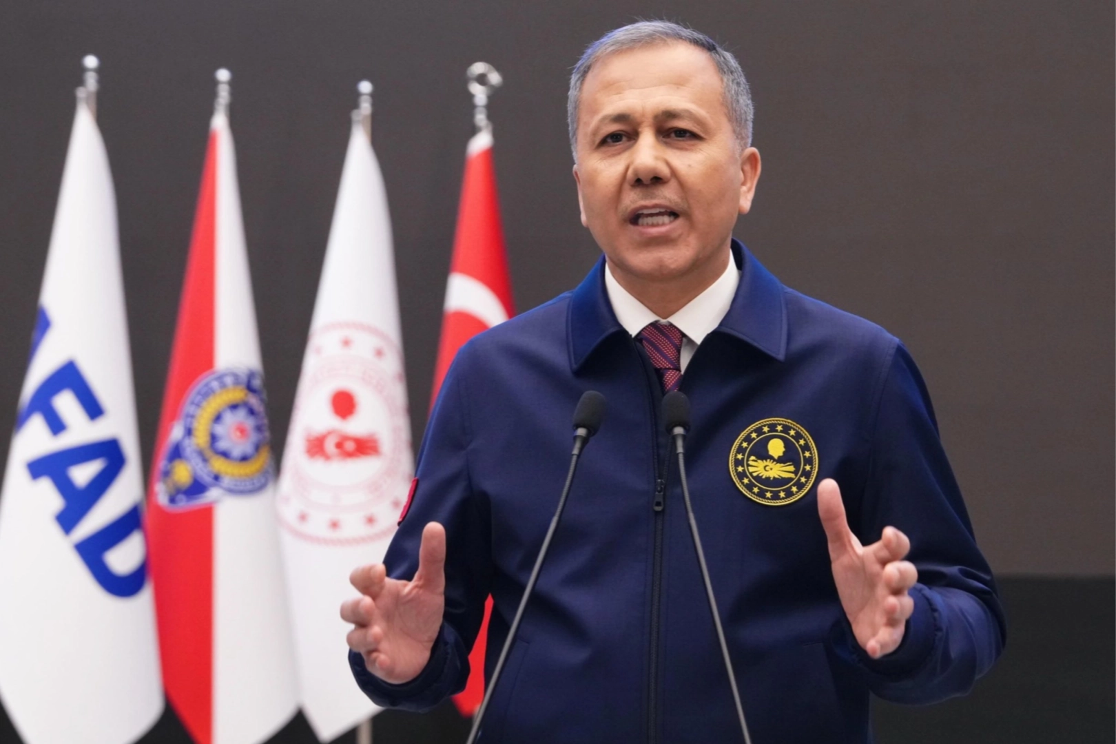 Bakan Yerlikaya: Saha tarama çalışmaları sürüyor