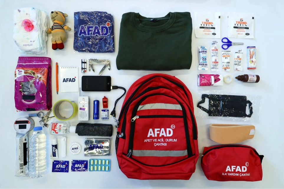 Deprem çantası hayat kurtarır! Bu çantada neler olmalı?