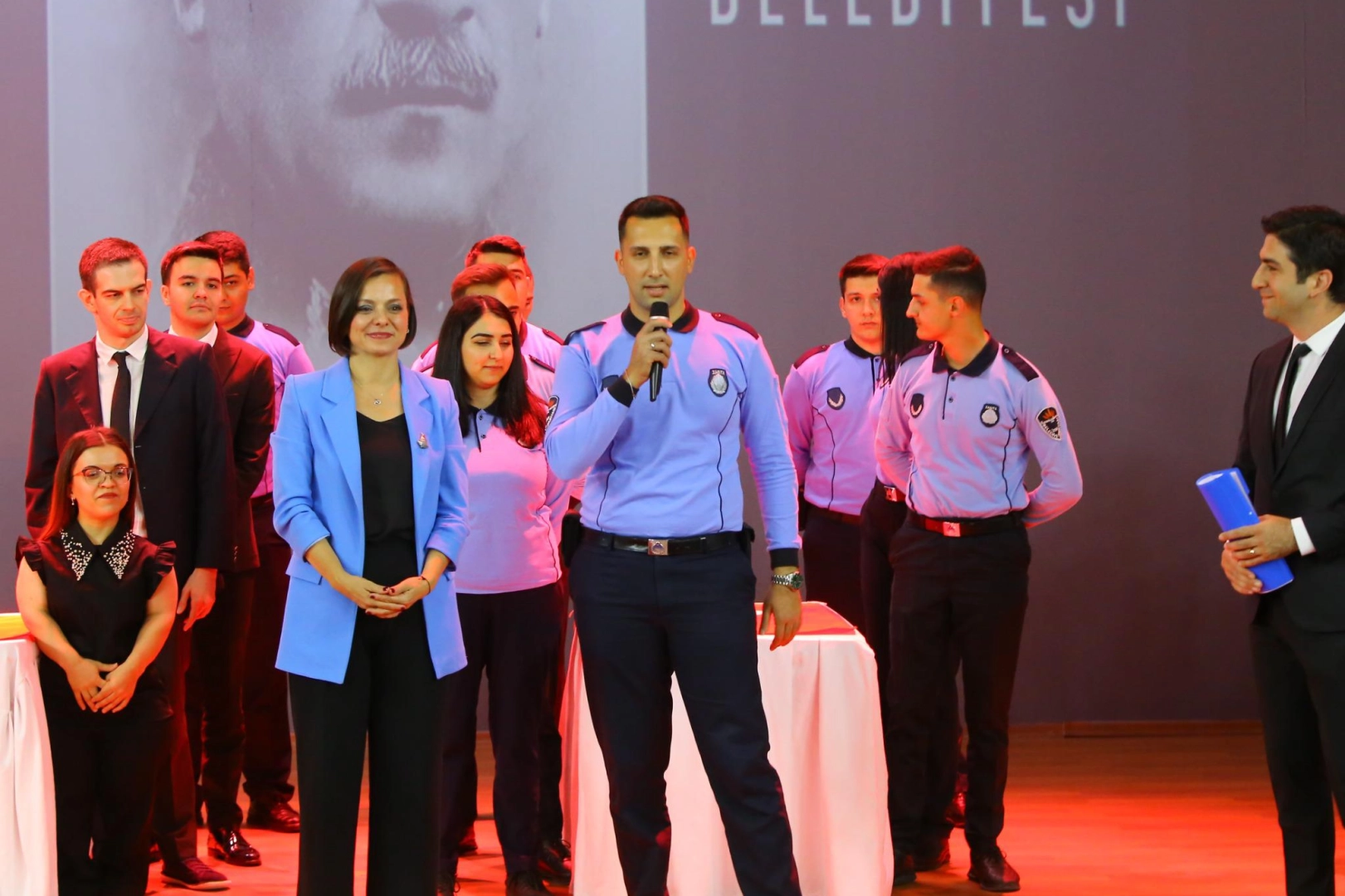 İzmir Karabağlar'da aday memurlar yemin etti