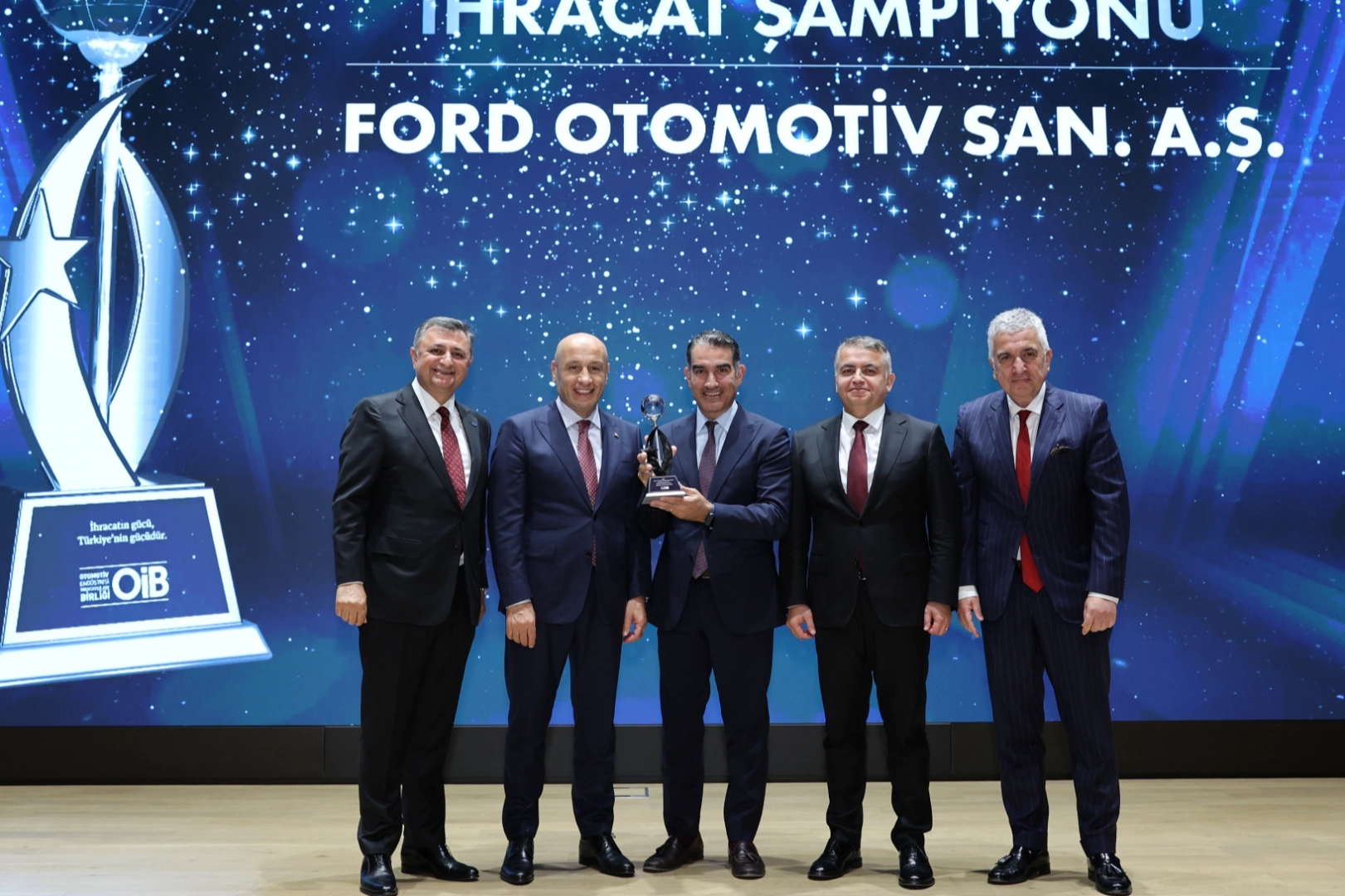 Otomotivde ihracatın şampiyonları ödüllerini aldı 