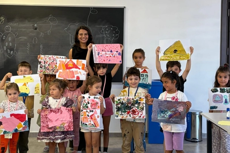 Eskişehir Sanat Sokağı’nda minik yetenekler sahneye çıktı