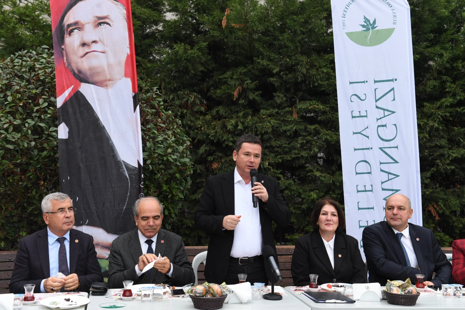 Bursa Osmangazi'de Başkan Aydın 1,5 yılda 35 mahalleyle buluştu