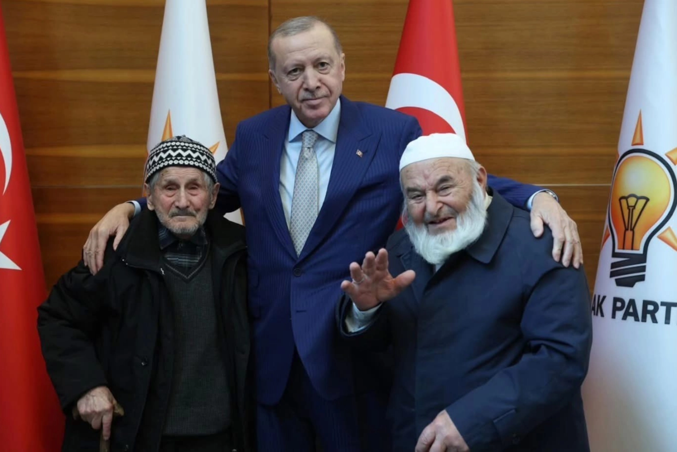 Düzceli asırlık çınarlar Cumhurbaşkanı Erdoğan'la buluştu