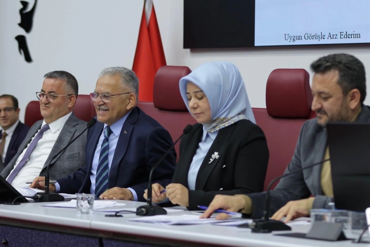 Kayseri Büyükşehir Meclisi'nden Elitaş'a vefa