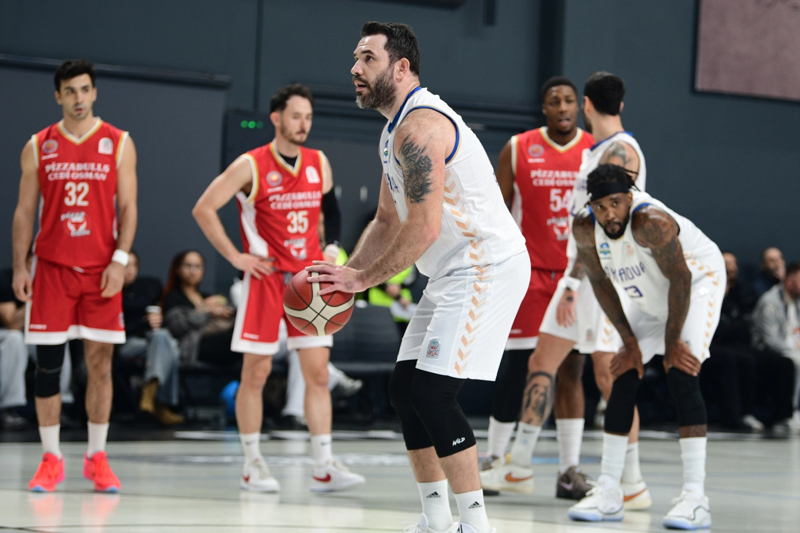 Kocaeli Çayırova Belediyesi’nden kupa mesaisi