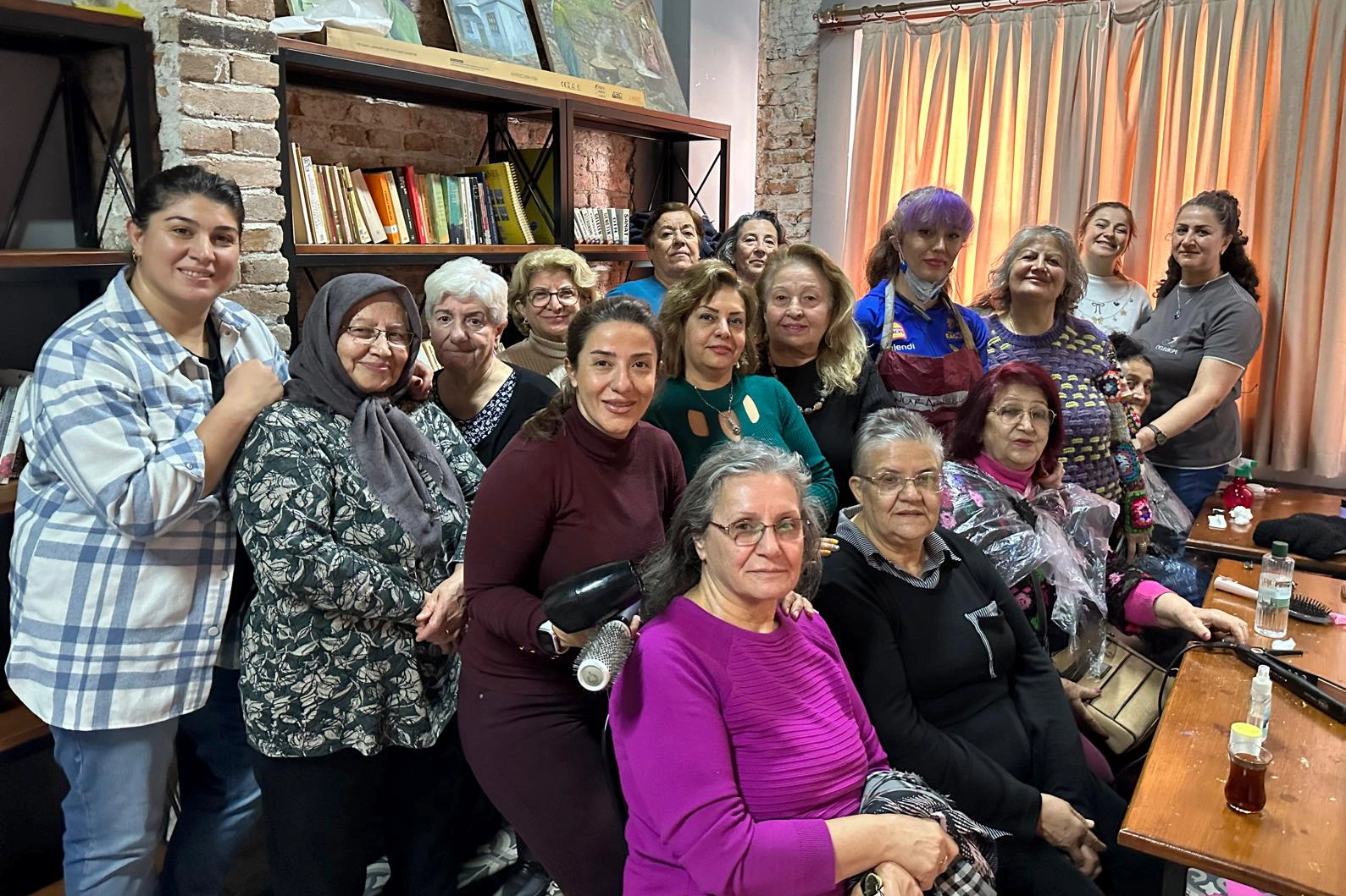 Antalya'da 'Yaşlı Evleri'nde kişisel bakımla motivasyon