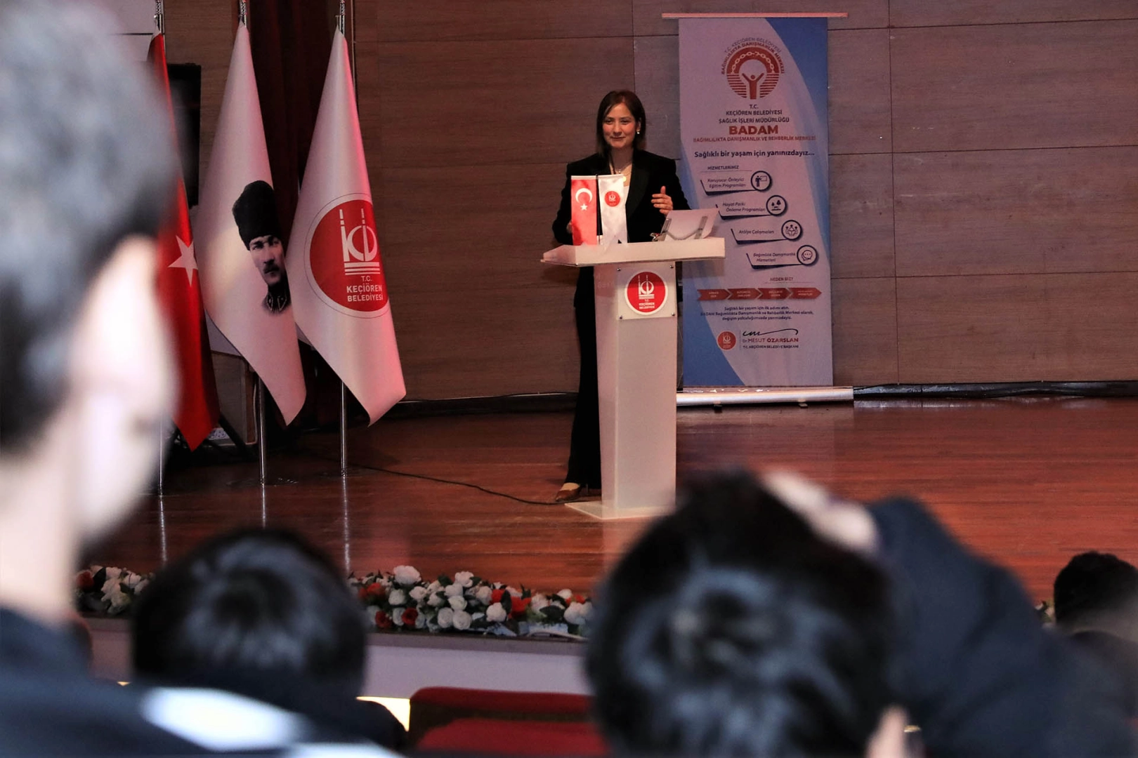 Ankara Keçiören’de gençlere bağımlılıkla mücadele sempozyumu