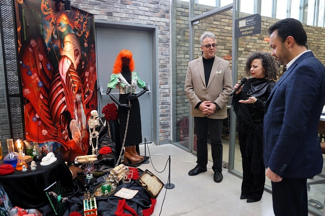 Moda Akademisi'nde emekler sergiyle taçlandı