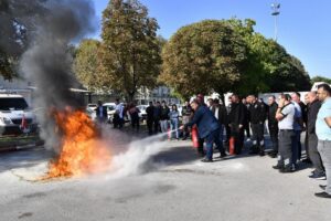 Bursa Osmangazi Belediyesi’nden personeline yangın tatbikatı