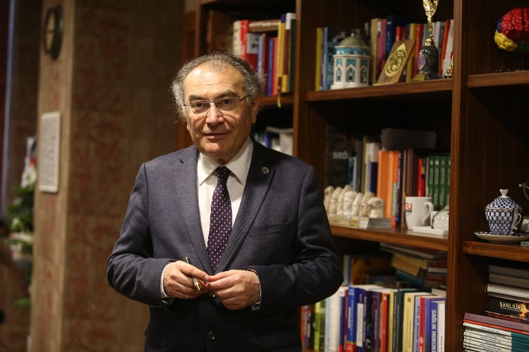 Psikiyatrist Prof. Dr. Nevzat Tarhan, bağlanmanın temel bir nöropsikolojik ihtiyaç