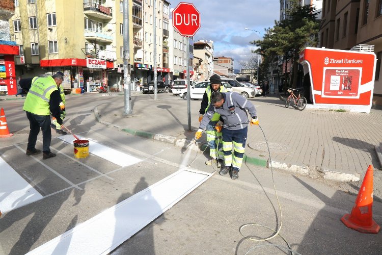 Bursa’nın Gürsu ilçesinde Zabıta Müdürlüğü Trafik Birimi’nce yapılan çalışmalar kapsamında,