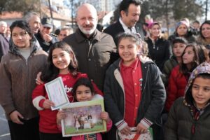 Kayseri’nin Kocasinan Belediye Başkanı Ahmet Çolakbayrakdar,Kocasinan belediyesi olarak tüm imkanları