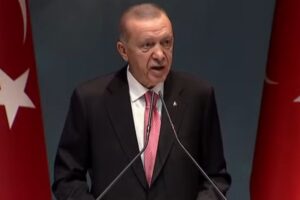 Cumhurbaşkanı Erdoğan’ın avukatı Hüseyin Aydın, İsveç’in başkenti Stockholm’de PKK destekçisi