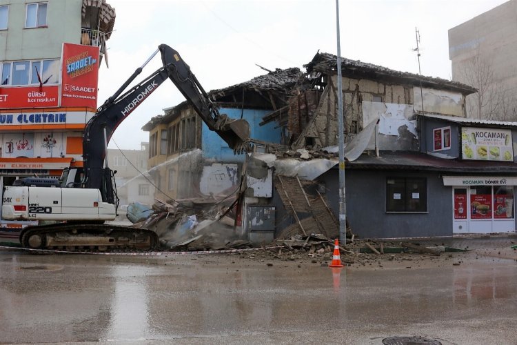 Bursa’nın Gürsu ilçesinde yerel belediye kaçak yapılaşmanın önlenmesine yönelik verilen