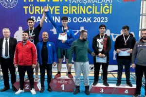 Sakarya Büyükşehir Belediyesi halter sporcusu Ömer Gürmeriç, Okullar Arası Türkiye