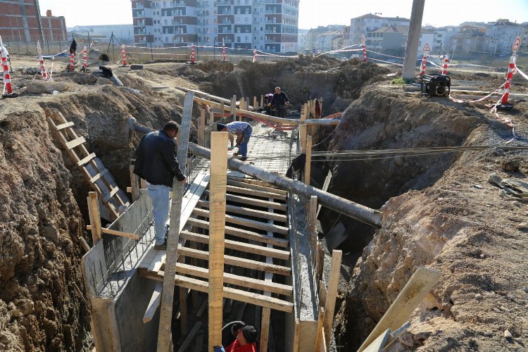 Kocaeli Büyükşehir Belediyesi, Gebze’de sel ve su baskınlarının önüne geçmek