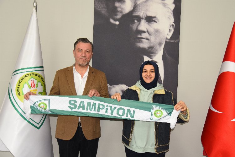 Manisa Büyükşehir Belediyespor, Okçular Vakfı’na transfer olan şampiyon okçusu Sevim