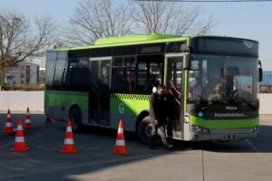 Sakarya Büyükşehir Belediyesi ulaşımda kaliteyi artırmak amacıyla otobüs şoförlerine yönelik