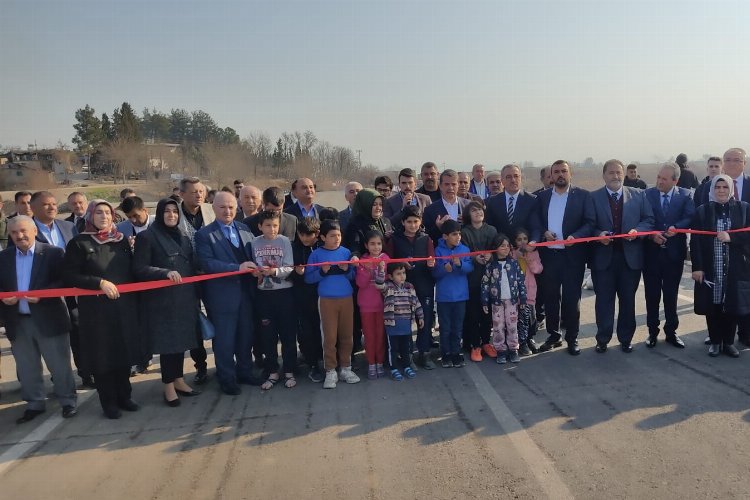 Kahramanmaraş Büyükşehir Belediyesi tarafından Türkoğlu İlçesinde yapılan ‘Kuyumcular Köprüsü’ açılış