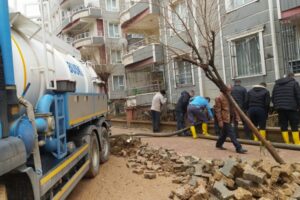 Asrın felaketinde deprem bölgelerinde canla başla çalışan Bursa Büyükşehir Belediyesi