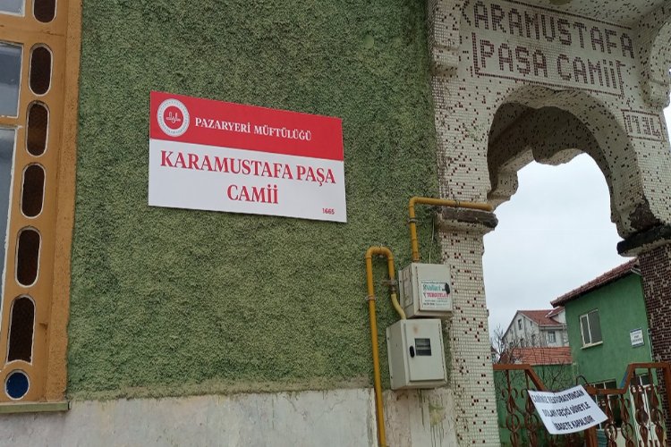 Diyanet İşleri Başkanlığı, geçtiğimiz yıllarda cami tabelalarında değişikliğe gitme kararı