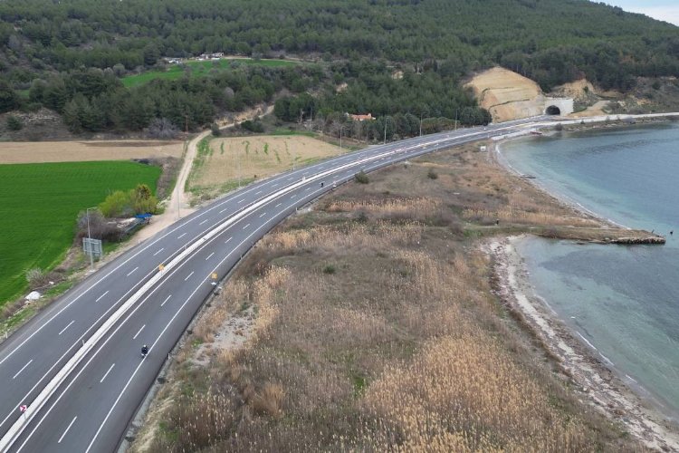 Çanakkale’de Gelibolu-Eceabat Devlet Yolu’nun açılışı Çanakkale Zaferi’nin 108. yıldönümü olan