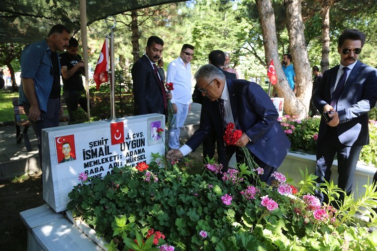 Kayseri Büyükşehir Belediye Başkanı Dr. Memduh Büyükkılıç, Çanakkale Deniz Zaferi’nin