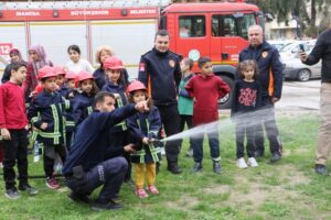 Manisa Büyükşehir Belediyesi İtfaiye Dairesi Başkanlığı, 6 Şubat tarihinde Kahramanmaraş