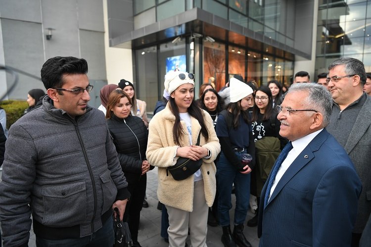 Kayseri Büyükşehir Belediye Başkanı Dr. Memduh Büyükkılıç Forum Kayseri Alışveriş