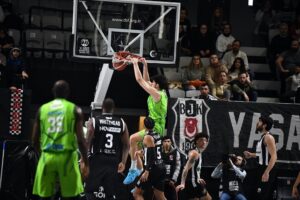 TOFAŞ Basketbol Takımı, ligin 20. haftasında deplasmanda Beşiktaş Emlakjet’e 105-85