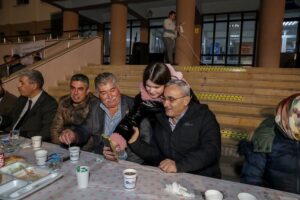 Kütahya Belediye Başkanı Prof. Dr. Alim Işık, iftar programları kapsamında