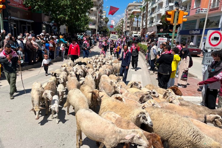 Antalya’nın Kumluca ilçesinde 24. Tarım ve Seracılık Festivali kapsamında “Yörük