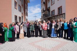 Beylikdüzü Belediyesi tarafından hayata geçirilen “Beslenme Saati” uygulaması kapsamında Van’a