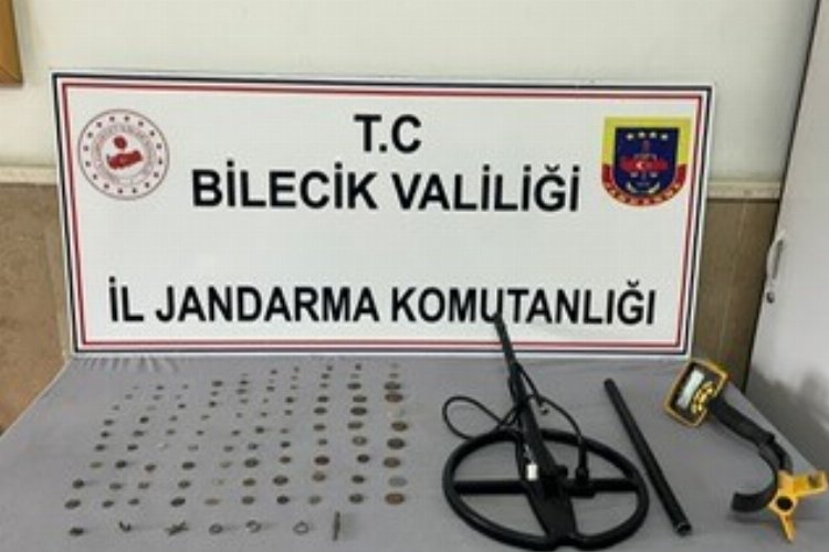 Bilecik İl Jandarma Komutanlığı ekipleri şüphelendikleri bir kişinin evinde çok