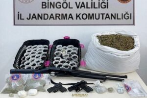 Bingöl Merkezli İki İlde Düzenlenen ’Kökünü Kurutma Operasyonu’ Sonucunda 15