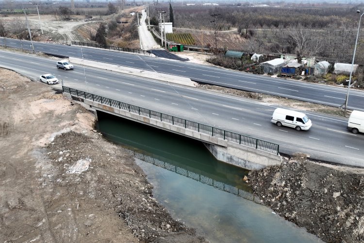 Bursa’ya yeni yol, köprü ve kavşaklar kazandırarak kesintisiz ulaşım için