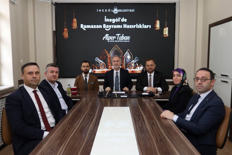 İnegöl Belediyesi Ramazan Bayramı’na sayılı günler kala bayram öncesi ve