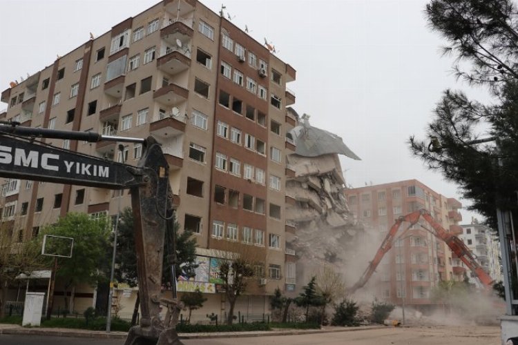 Kahramanmaraş depreminde Diyarbakır’da hasar gören binalardan biri olan Kayapınar ilçesindeki