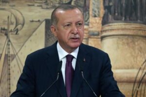 Cumhurbaşkanı Erdoğan, beyin göçünü tersine çevirmeye devam edeceklerini belirterek, “Çünkü