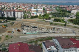 Kocaeli Büyükşehir Belediyesi, Gölcük ilçesinde yapımına başladığı yeni terminal binasında