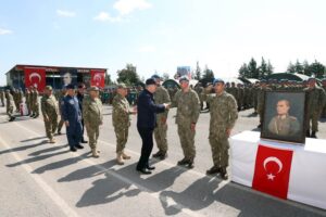 Millî Savunma Bakanı Hulusi Akar, “Pazar günü Arifiye’de üretilen ilk