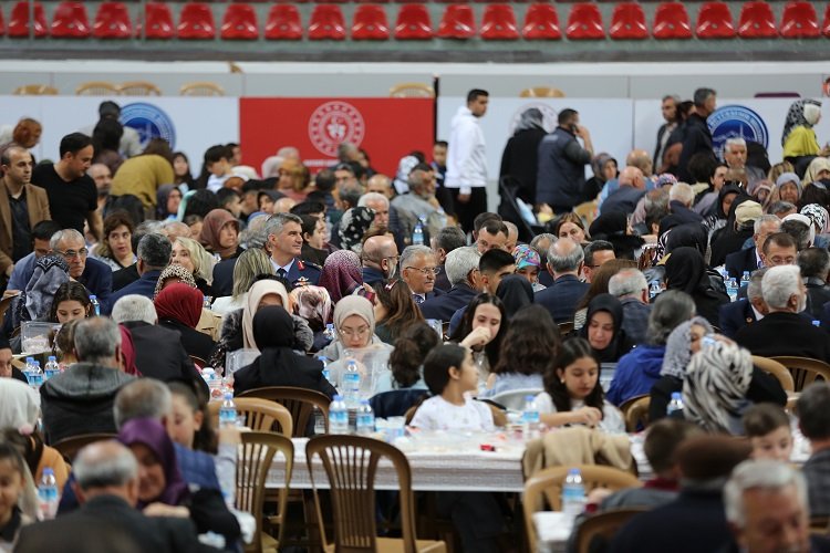 Kayseri Büyükşehir Belediye Başkanı Dr. Memduh Büyükkılıç, Milli Savunma Bakanı