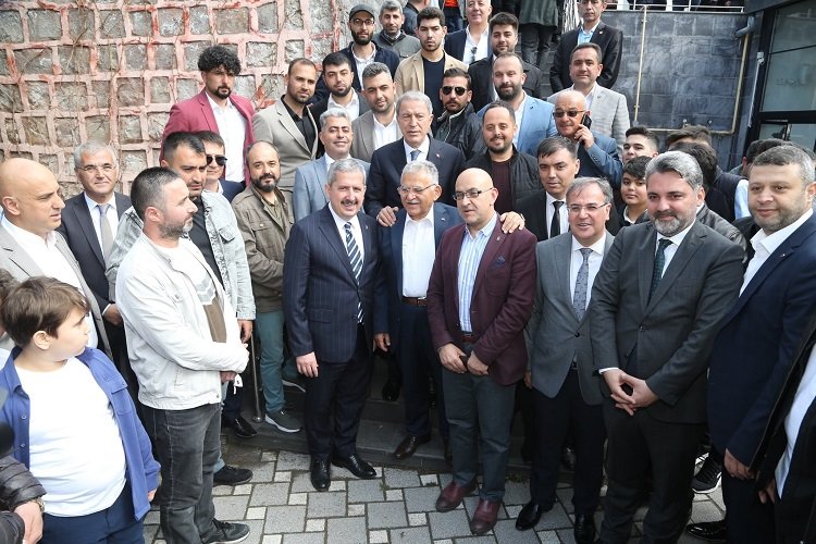 Kayseri Büyükşehir Belediye Başkanı Dr. Memduh Büyükkılıç, Milli Savunma Bakanı