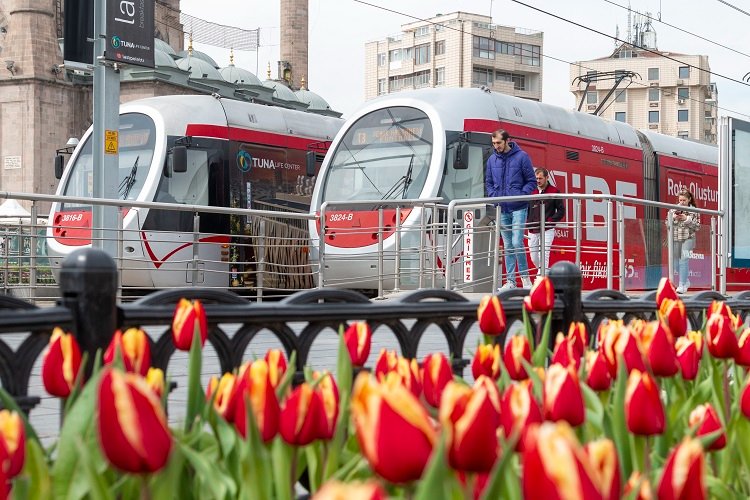 Kayseri Büyükşehir Belediye Başkanı Dr. Memduh Büyükkılıç, Ramazan Bayramı’nda 3