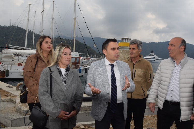 Muğla Büyükşehir Belediyesi sorumluluğundaki Marmaris Yat Limanında devam eden inşaattan