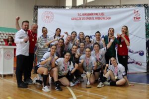 Bursa Büyükşehir Belediyespor Kulübü Hentbol Takımı, Kırşehir’de gerçekleştirilen final müsabakalarında