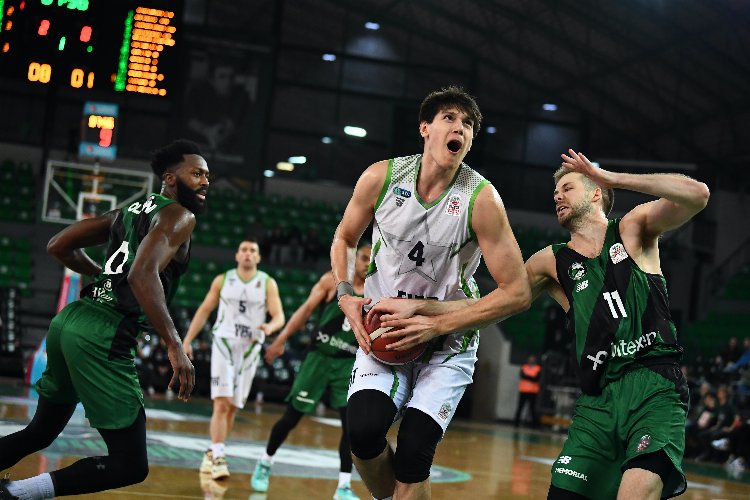 TOFAŞ Basketbol Takımı’nın 6 Mayıs Cumartesi günü saat 15.30’da Darüşşafaka