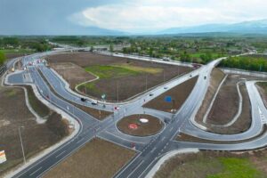 Sakarya Büyükşehir Belediyesi, şehrin ulaşım ağını güçlendirmek için tarihi bir