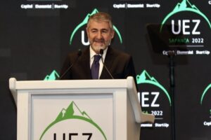 Uludağ Ekonomi Zirvesi (UEZ), 27-30 Nisan 2023 tarihleri arasında, Sapanca’da