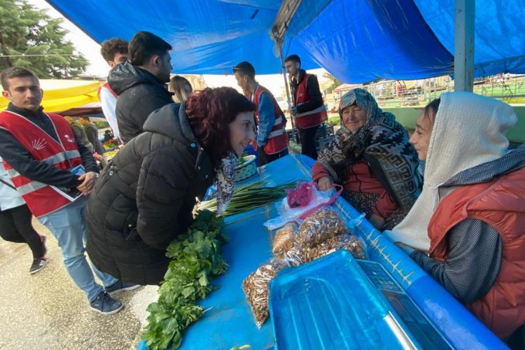 Seçim çalışmalarına katılan Gençlik Kolları üyelerine, Gençlik Kolları Genel Başkan